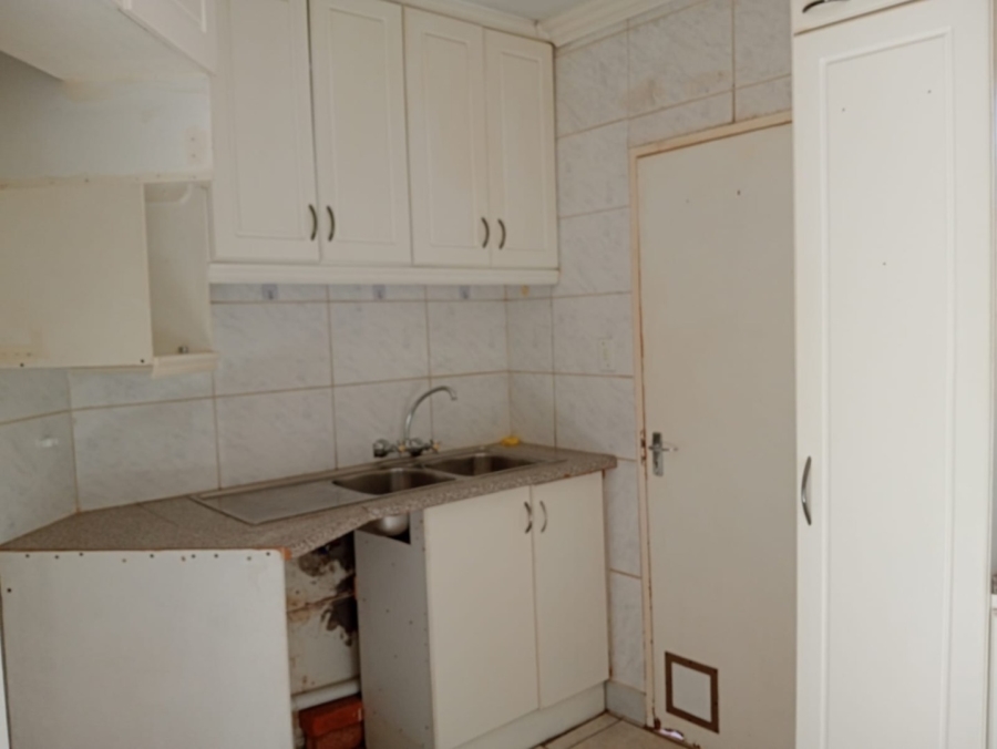 To Let 3 Bedroom Property for Rent in Langenhovenpark Free State